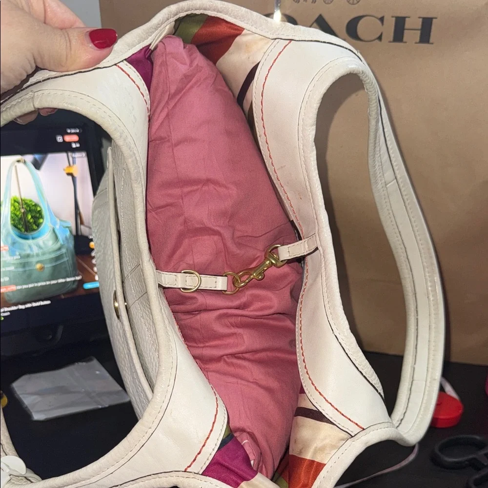 Coach Legacy Ergo Shoulder Bag with legacy stripe lining - Picture 7 of 15